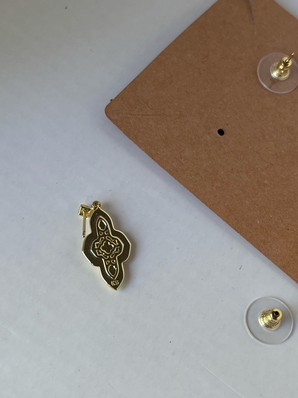 Kendra Scott Abbie Drop Earrings - Picture 5 of 5